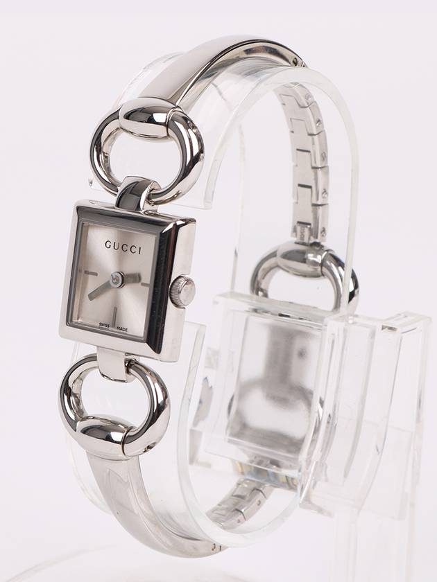 Square steel bracelet type women s watch 120 - GUCCI - BALAAN 2