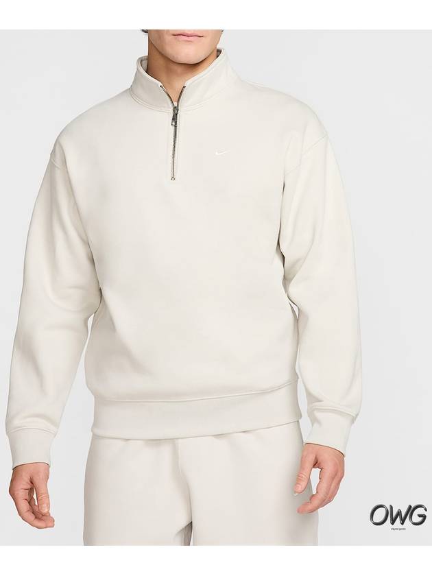 Solo Swoosh Quarter Zip Sweatshirt Light Bone - NIKE - BALAAN 2