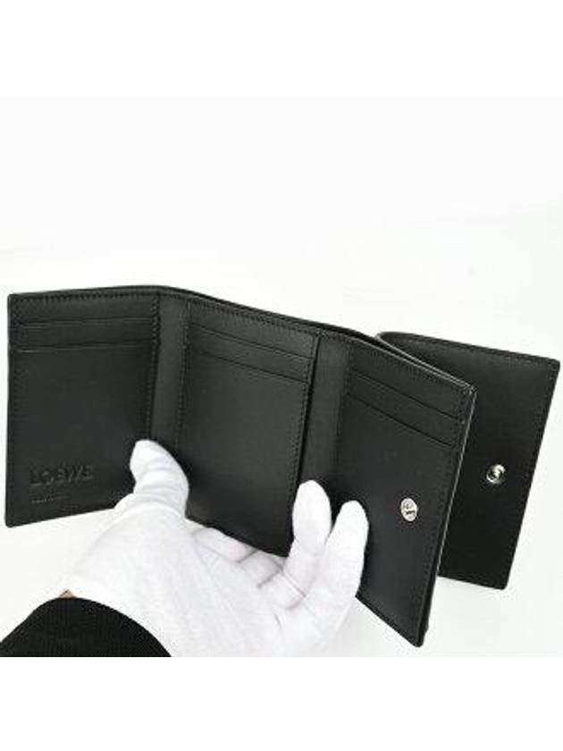 Embossed Logo Tri-Fold Half Wallet Black - LOEWE - BALAAN 4