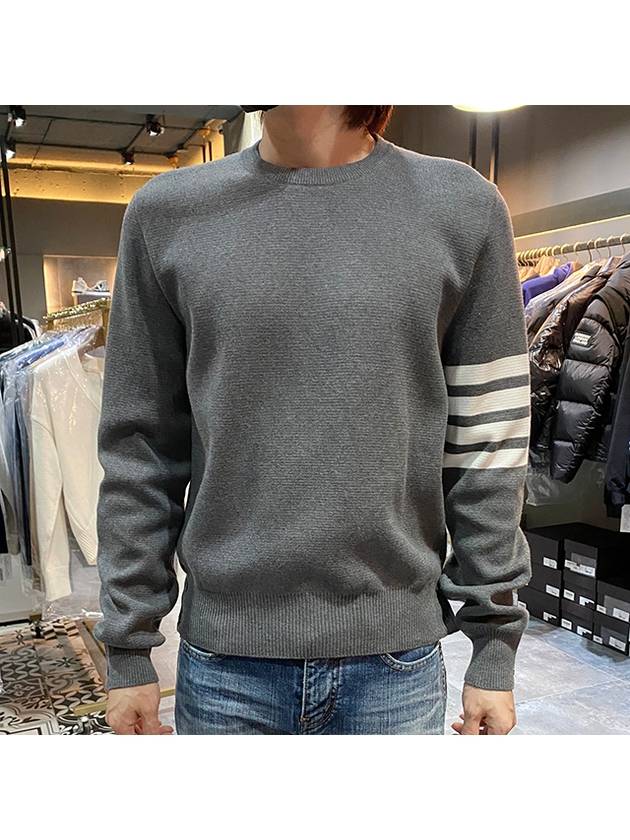 4 Bar Armband Milano Stitch Knit Top Mid Grey - THOM BROWNE - BALAAN 3