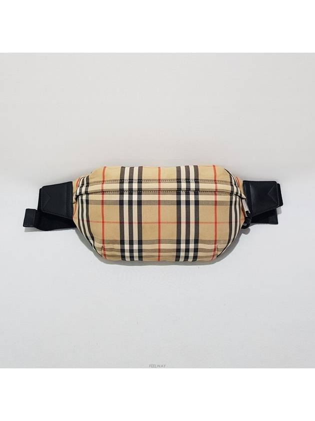 Vintage check belt bag 8010430 - BURBERRY - BALAAN 1