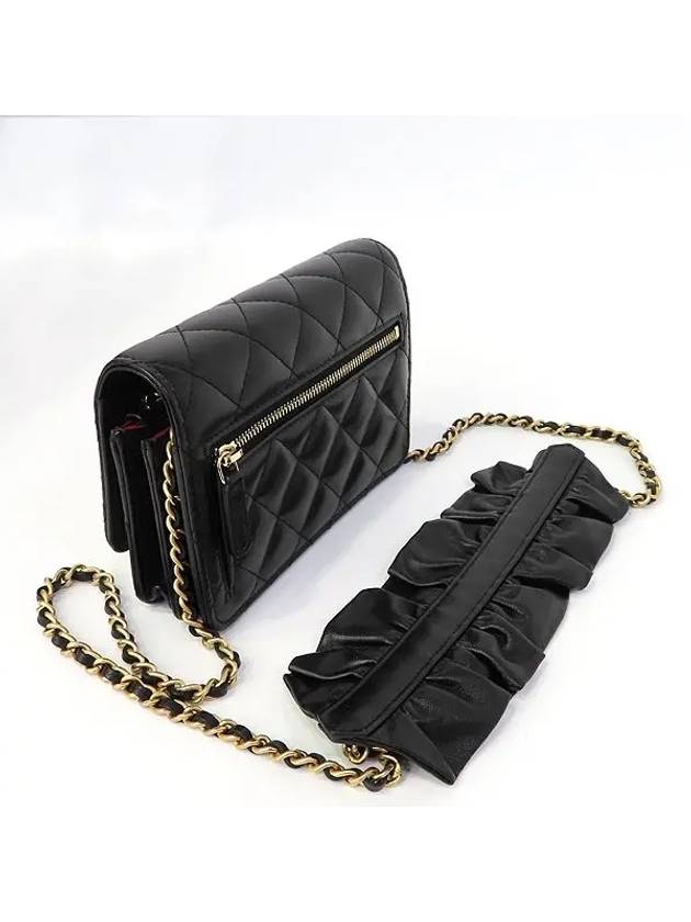 AP1820 Crossbody Bag - CHANEL - BALAAN 5