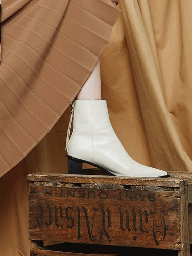 Black Label Basic Boots Ivory - COMMEGEE - BALAAN 1