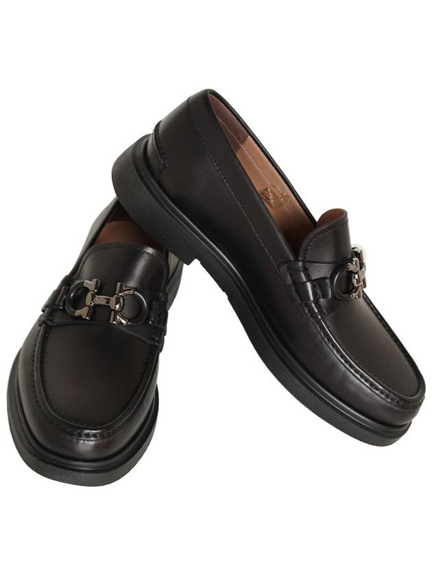 Gancini Ornament Moccasin Loafers Black - SALVATORE FERRAGAMO - BALAAN 2