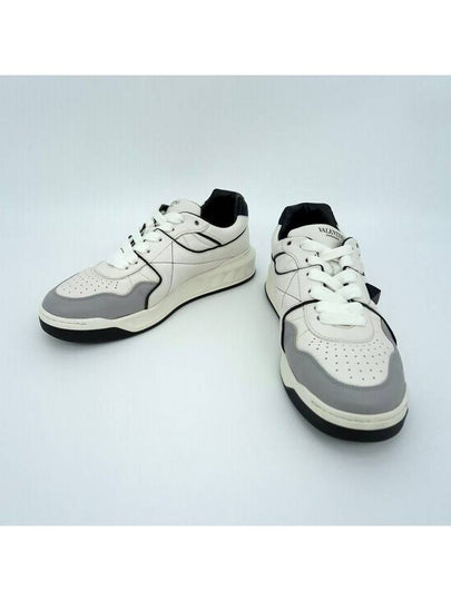 One stud sneakers WY2S0E71 - VALENTINO - BALAAN 2