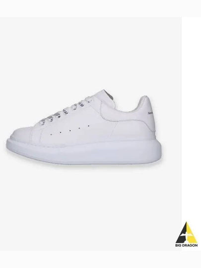 Oversized Leather Tab Low Top Sneakers White - ALEXANDER MCQUEEN - BALAAN 2