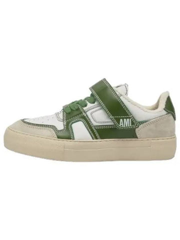 De Coeur low top sneakers white green - AMI - BALAAN 1