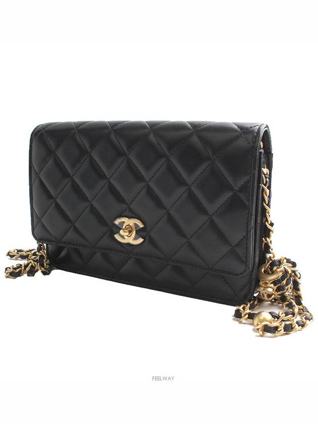 women cross bag - CHANEL - BALAAN 2