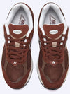 2002R Low-Top Sneakers Brown - NEW BALANCE - BALAAN 5