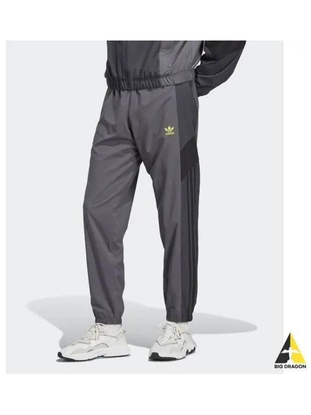 Relive Woven Track Pants IC6006 - ADIDAS - BALAAN 2