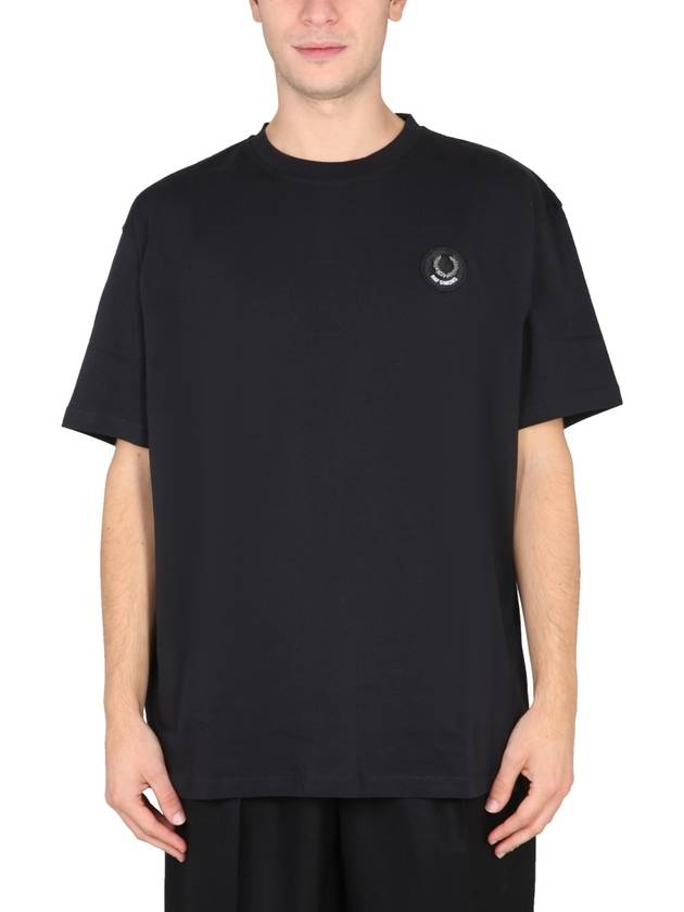 OVERSIZED LOGO T-SHIRT - FRED PERRY - BALAAN 1