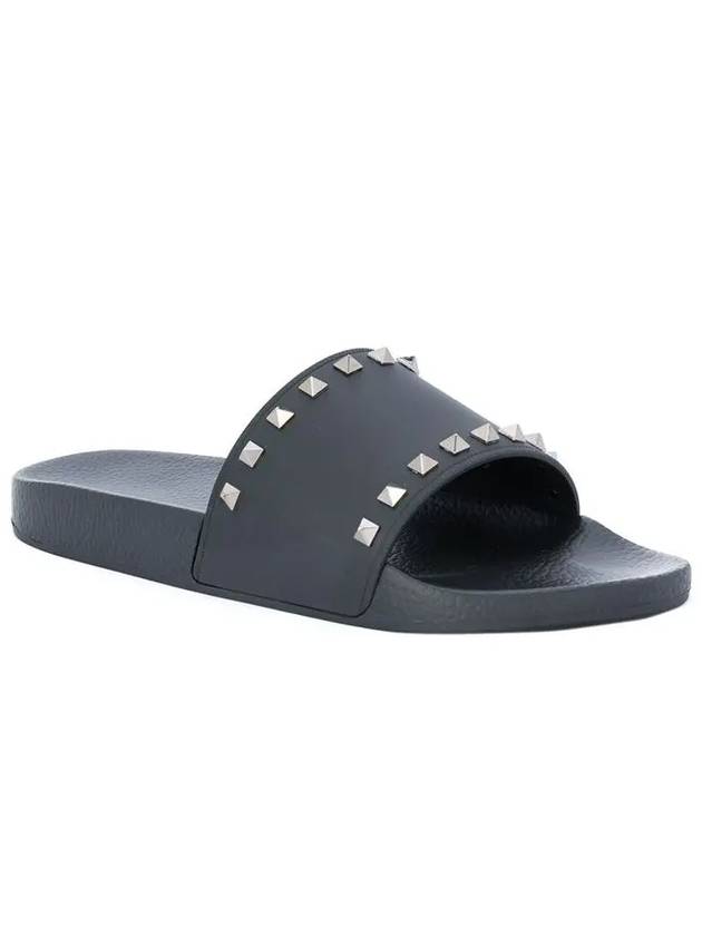 Men's Rockstud Rubber Slippers Black - VALENTINO - BALAAN.