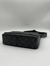 District PM Messenger Bag Black - LOUIS VUITTON - BALAAN 5