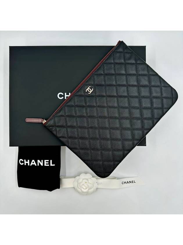 Classic Medium Case Clutch Grained Calfskin Gold Metal Black A82545 - CHANEL - BALAAN 1