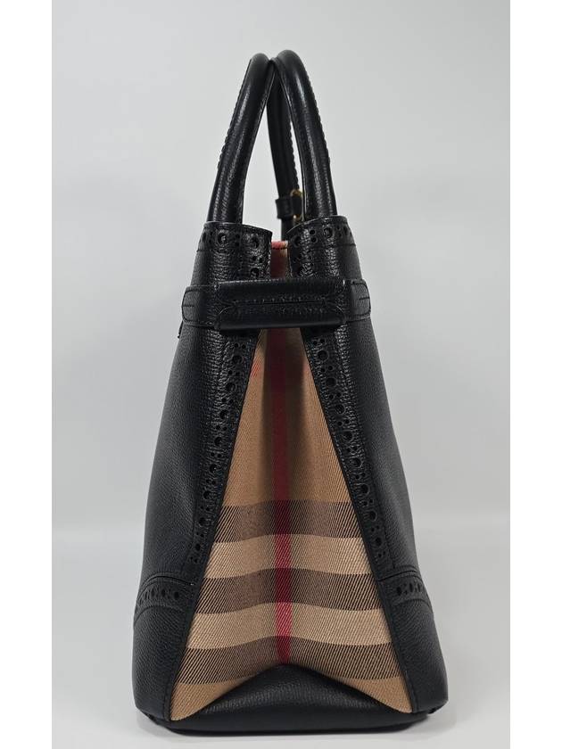 Medium Banner Bag - BURBERRY - BALAAN 5