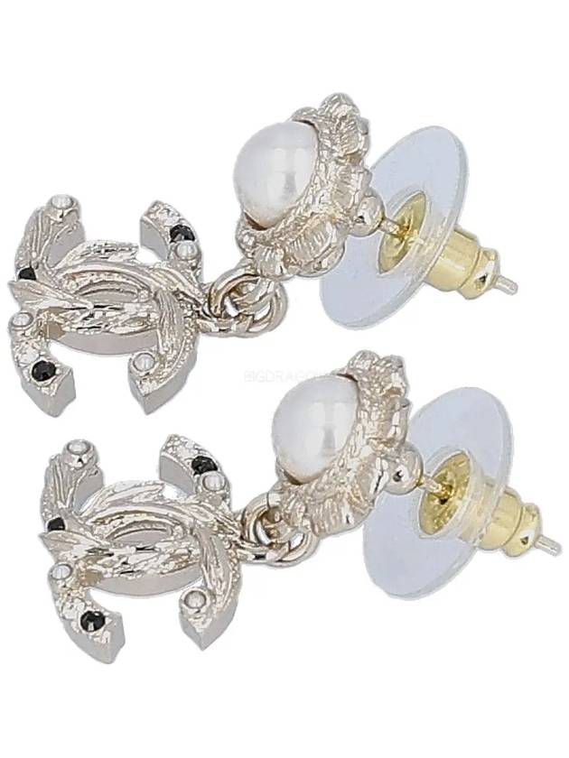 22K CC logo pearl earrings silver metal AB9639 - CHANEL - BALAAN 4