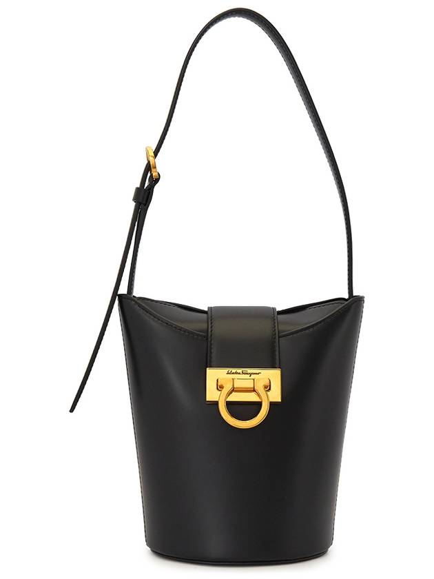 Small Trifolio Shoulder Bag Black - SALVATORE FERRAGAMO - BALAAN 2