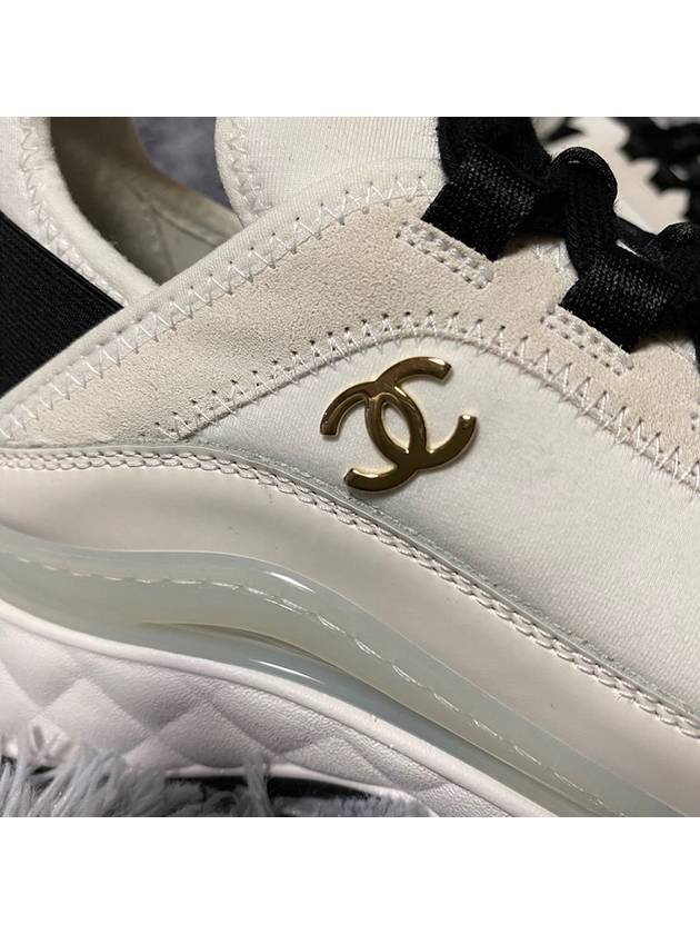 Mixed Fibers Velvet Calfskin Low Top Sneakers Ivory - CHANEL - BALAAN 7