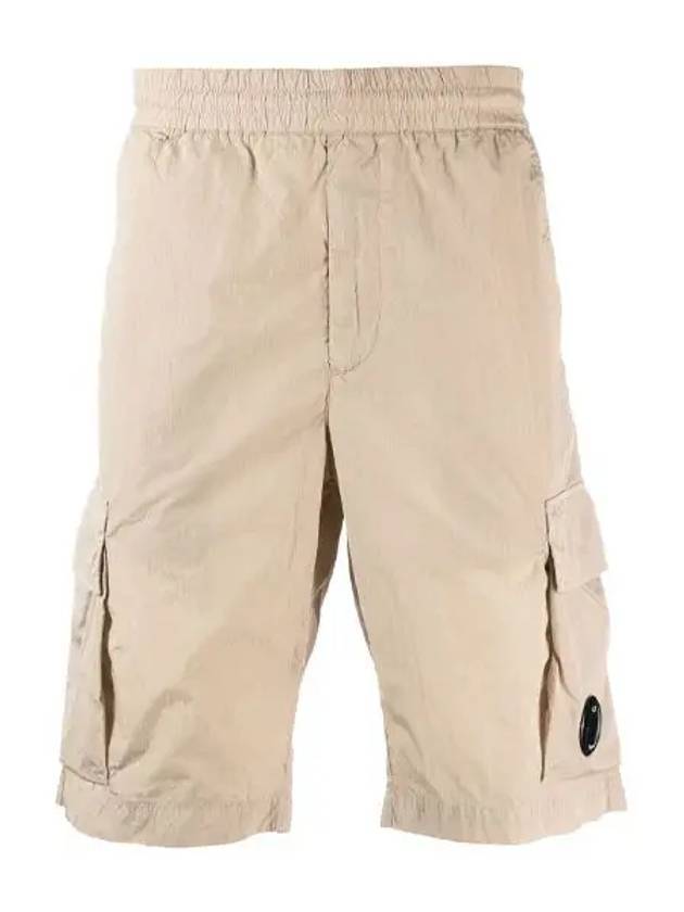 Chrome R Logo Decoration Bermuda Cargo Shorts Beige - CP COMPANY - BALAAN 1