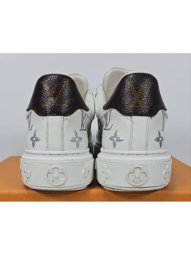 Time Out Sneakers 235 - LOUIS VUITTON - BALAAN 5