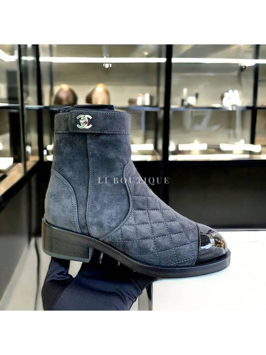 Quilted Suede Turnlock Ankle Boots Walker Charcoal Gray - CHANEL - BALAAN 1