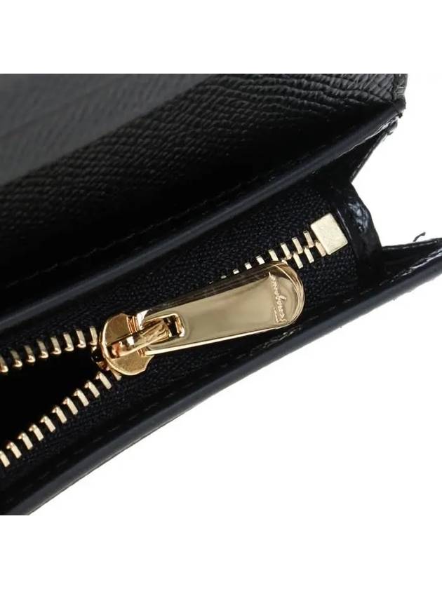 Vara Bow Gloss Flap Half Wallet Black - SALVATORE FERRAGAMO - BALAAN 10