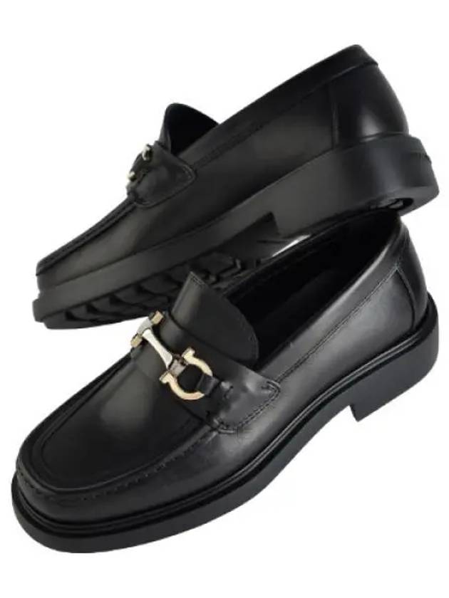 Ferragamo Gancini Ornament Moccasin Men s Loafers - SALVATORE FERRAGAMO - BALAAN 1