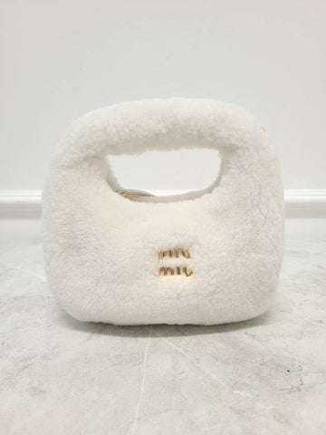 White shearling gold logo Wander hobo bag - MIU MIU - BALAAN 1