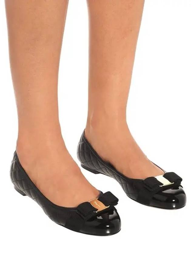 Varina Quilting Leather Ballet Flat Black - SALVATORE FERRAGAMO - BALAAN 8