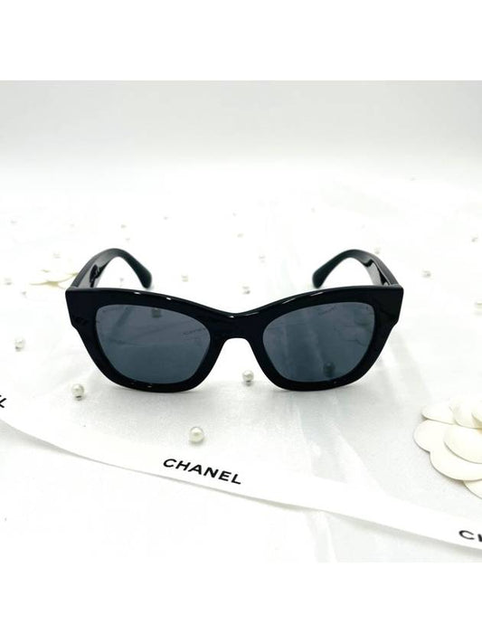 Heart Sunglasses CC Logo Square Black Asian Fit A71468 - CHANEL - BALAAN 1