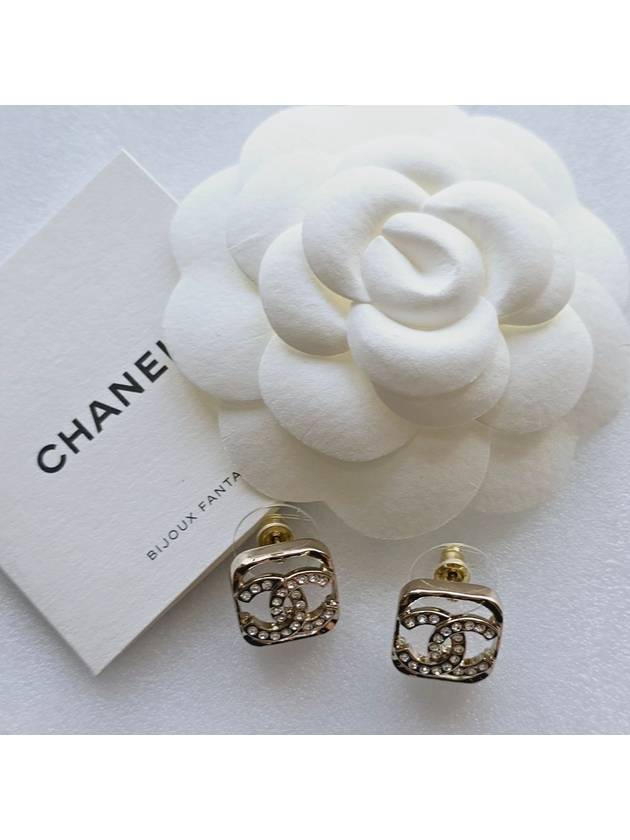 CC logo earrings champagne gold stud square ABA254 - CHANEL - BALAAN 3