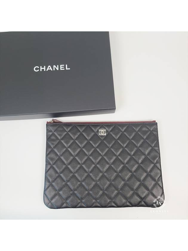 Medium Classic Clutch Bag Caviar Leather & Silver Black - CHANEL - BALAAN 3