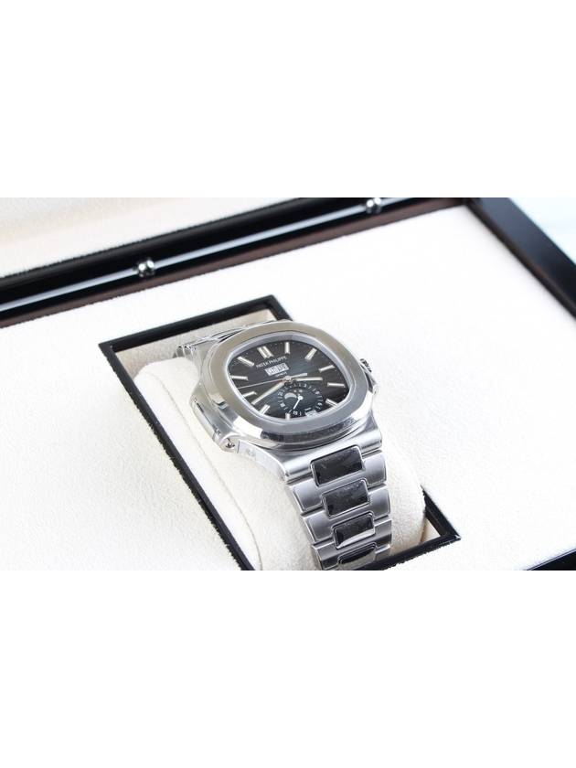 Patek Philippe Nautilus 5726 22 years - ROLEX - BALAAN 4