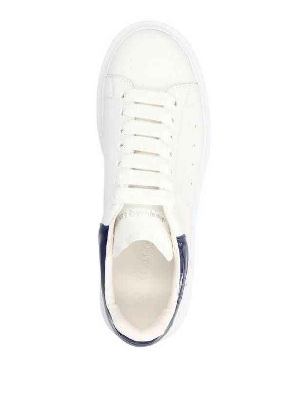 Glossy Tab Oversole Low Top Sneakers Navy White - ALEXANDER MCQUEEN - BALAAN 4