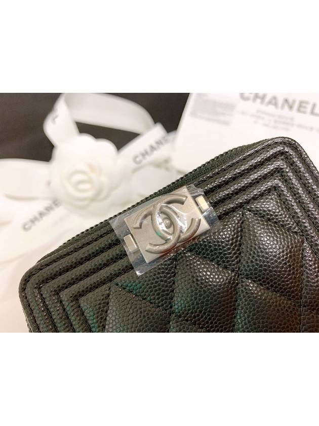 Boy Vintage Silver Hardware Quilted Caviar Zipper Card Wallet Black - CHANEL - BALAAN 4