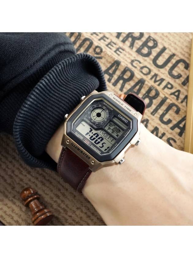 World Time Outdoor Camping Leather Electronic Wristwatch 100m Water Resistance - CASIO - BALAAN 3