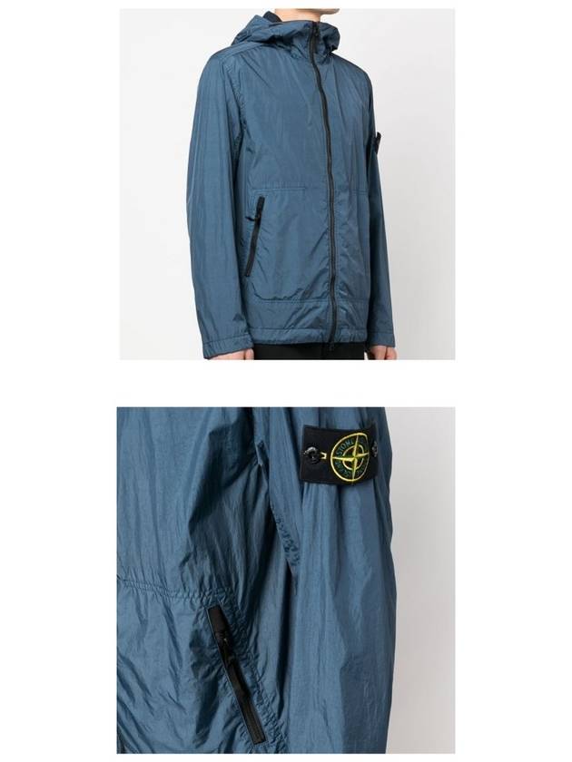 Men's Wappen Patch Nylon Hooded Jacket Blue - STONE ISLAND - BALAAN 6