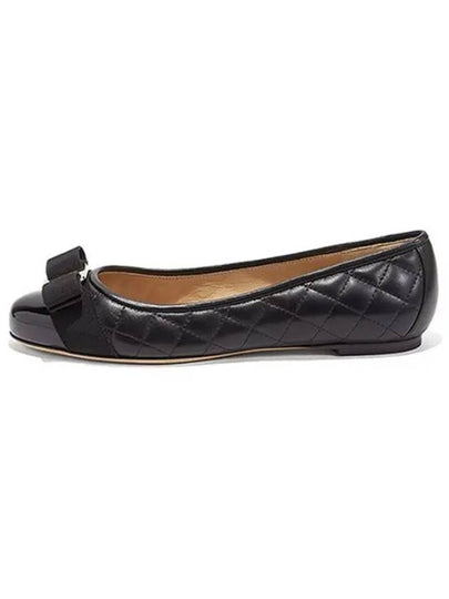 Varina Quilting Leather Ballet Flat Black - SALVATORE FERRAGAMO - BALAAN 2