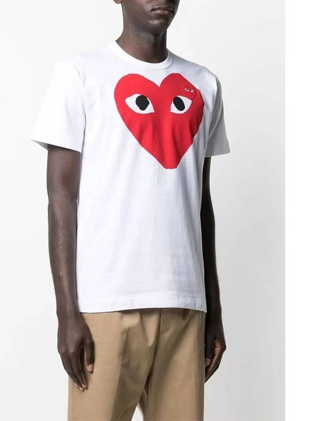 Red Double Heart Logo Cotton T Shirt White AZ T026 - COMME DES GARCONS PLAY - BALAAN 4