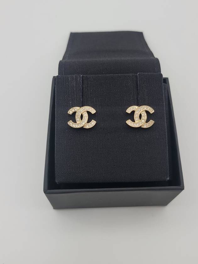 CC logo basic size earrings champagne gold A88429 - CHANEL - BALAAN 9