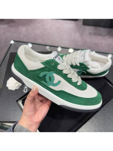 Men's Sneakers Suede Tennis Green CC Logo - CHANEL - BALAAN 1