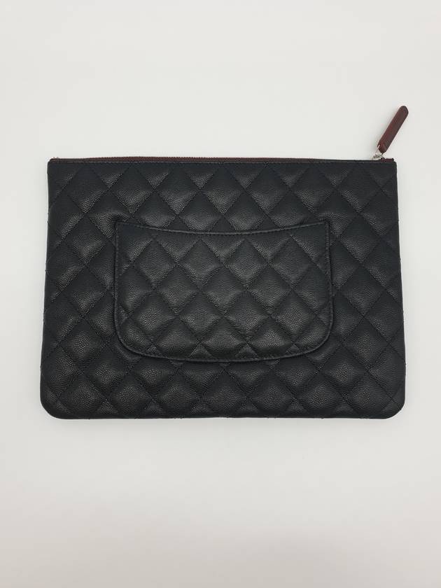 Medium Classic Clutch Bag Caviar Leather & Silver Black - CHANEL - BALAAN 4