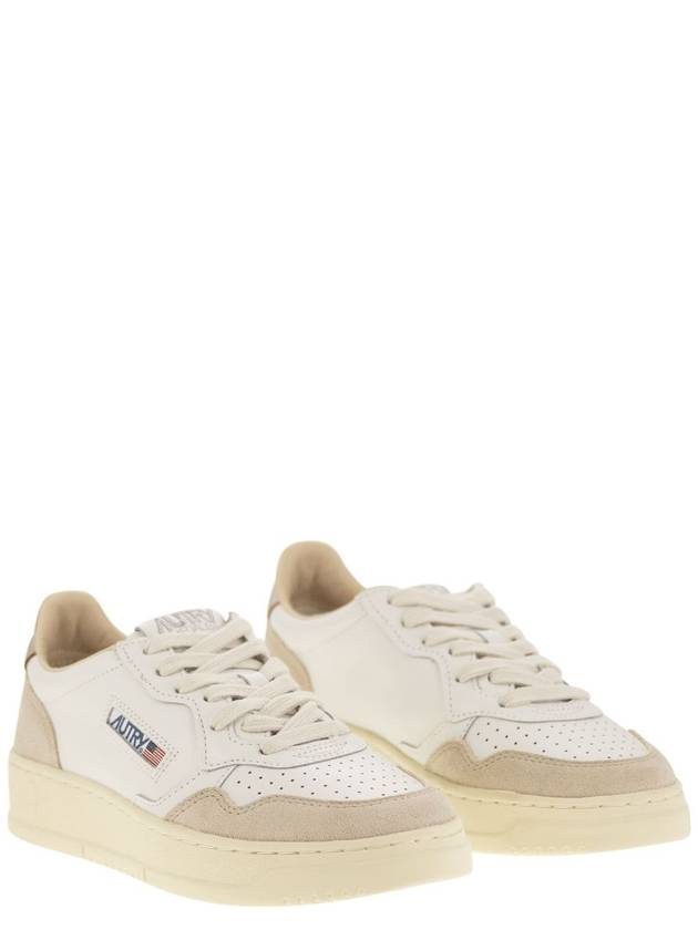 Medalist Leather Low-Top Sneakers Gold White - AUTRY - BALAAN 5