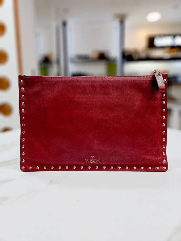 Valentino Rockstud Leather Clutch Bag Red MW0P0269BOL - LOUIS VUITTON - BALAAN 1