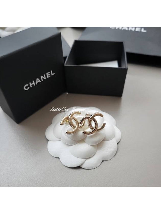 Classic CC logo side crystal earrings champagne gold ABB798 - CHANEL - BALAAN 1