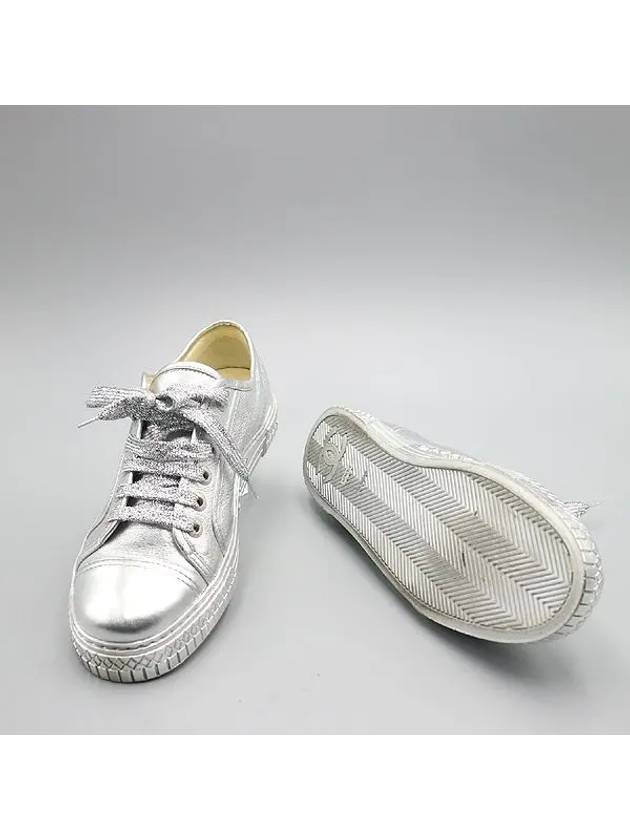 G33364 Silver Metallic Lace Up Sneakers 40 - CHANEL - BALAAN 3