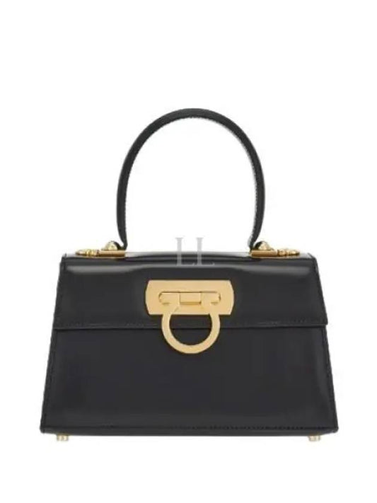 Women's Iconic Top Handle Cross Bag Black - SALVATORE FERRAGAMO - BALAAN 2