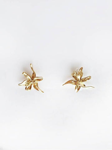 matte flower earrings gold - SOSOO - BALAAN 1