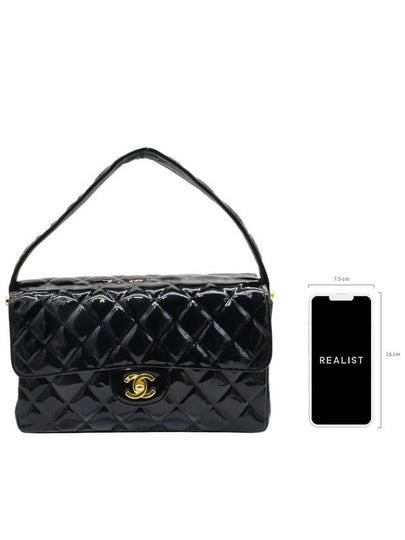 Patent shoulder bag 10929 - CHANEL - BALAAN 2