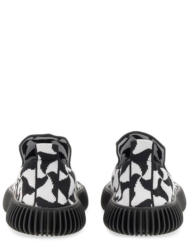 Ripple Triangle Pattern Slip-Ons Black White - BOTTEGA VENETA - BALAAN 2